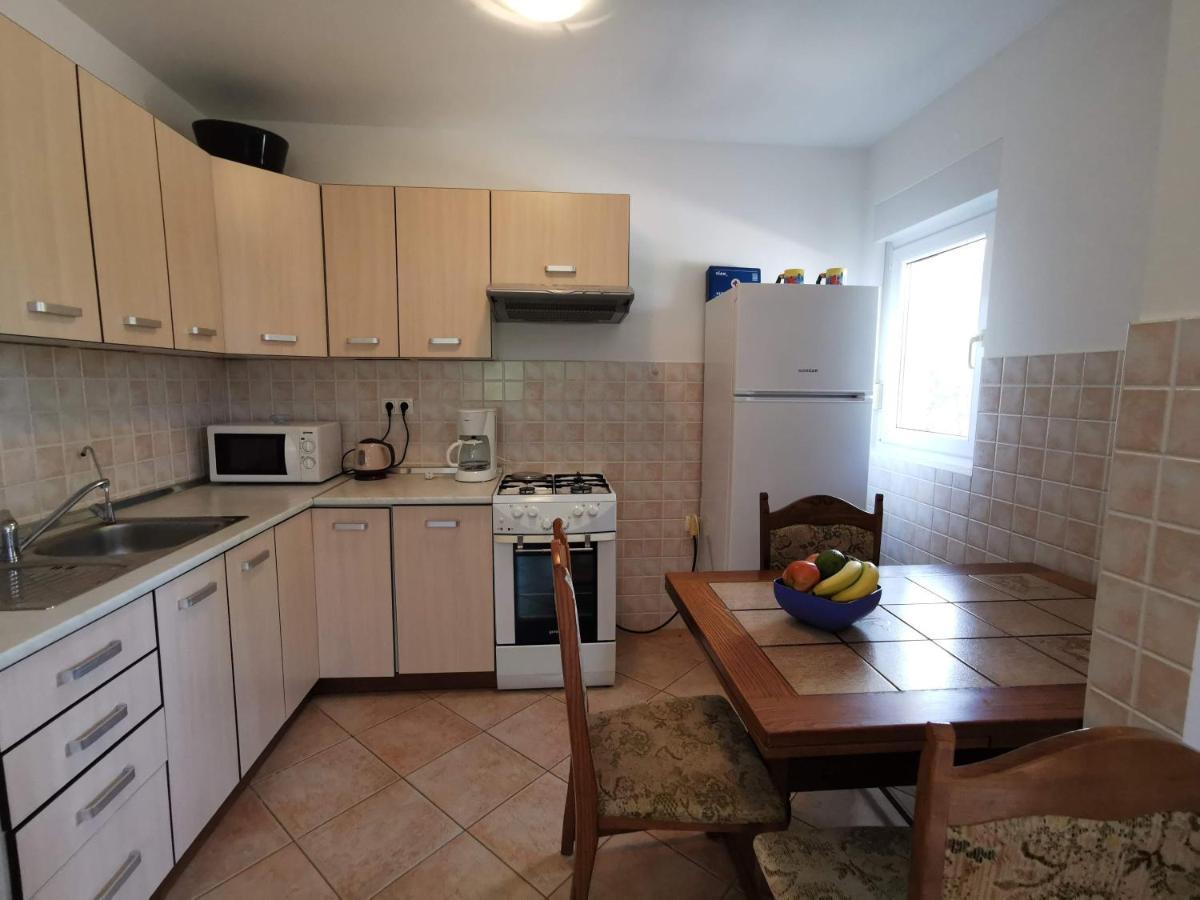 Apartment Dundo In Quiet Green Area Медулин Экстерьер фото
