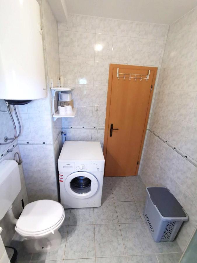 Apartment Dundo In Quiet Green Area Медулин Экстерьер фото