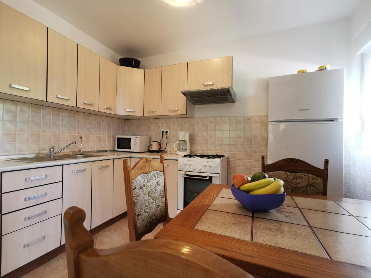 Apartment Dundo In Quiet Green Area Медулин Экстерьер фото